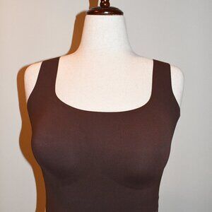Brand new SKIMS Full-Coverage Scoop Tank Bra